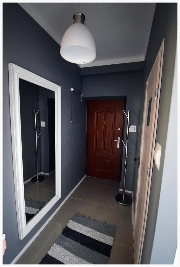 Color 24 Apartament II Стальова-Воля Екстер'єр фото
