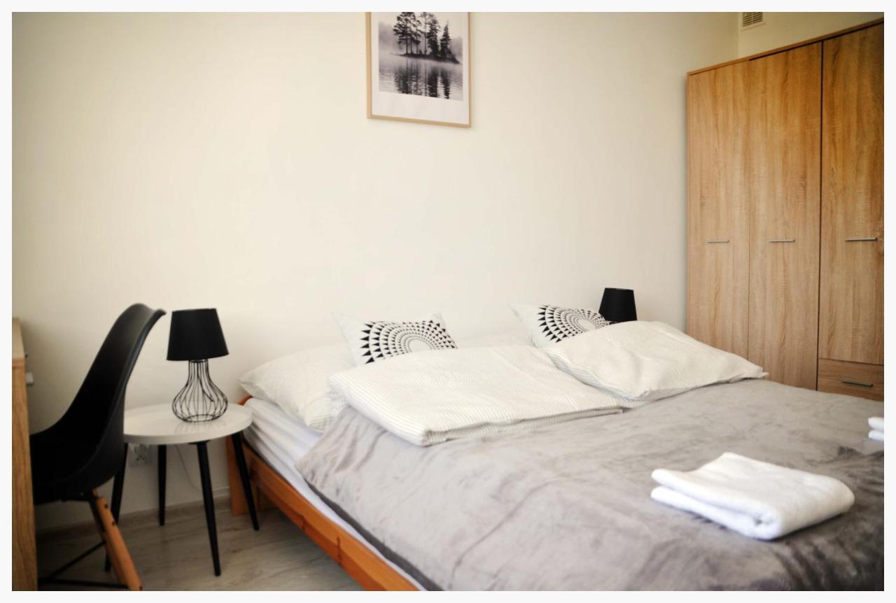 Color 24 Apartament II Стальова-Воля Екстер'єр фото